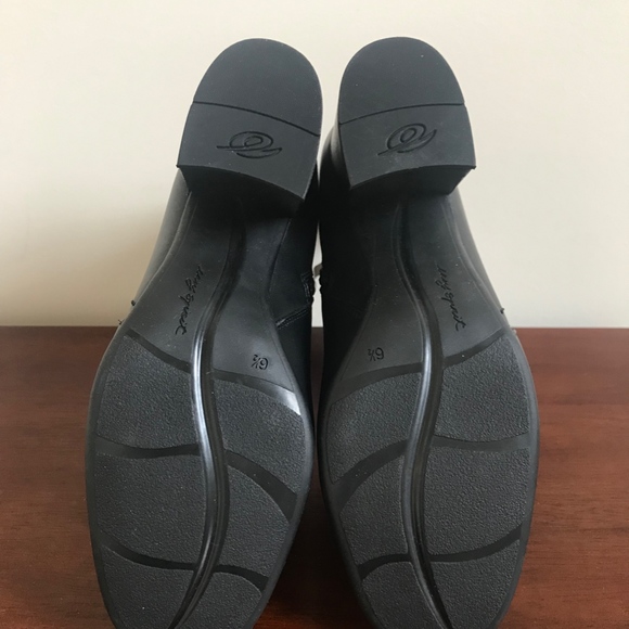 EASY SPIRIT BATONA LEATHER HEELED BOOTIES - 6.5M - Picture 5 of 8